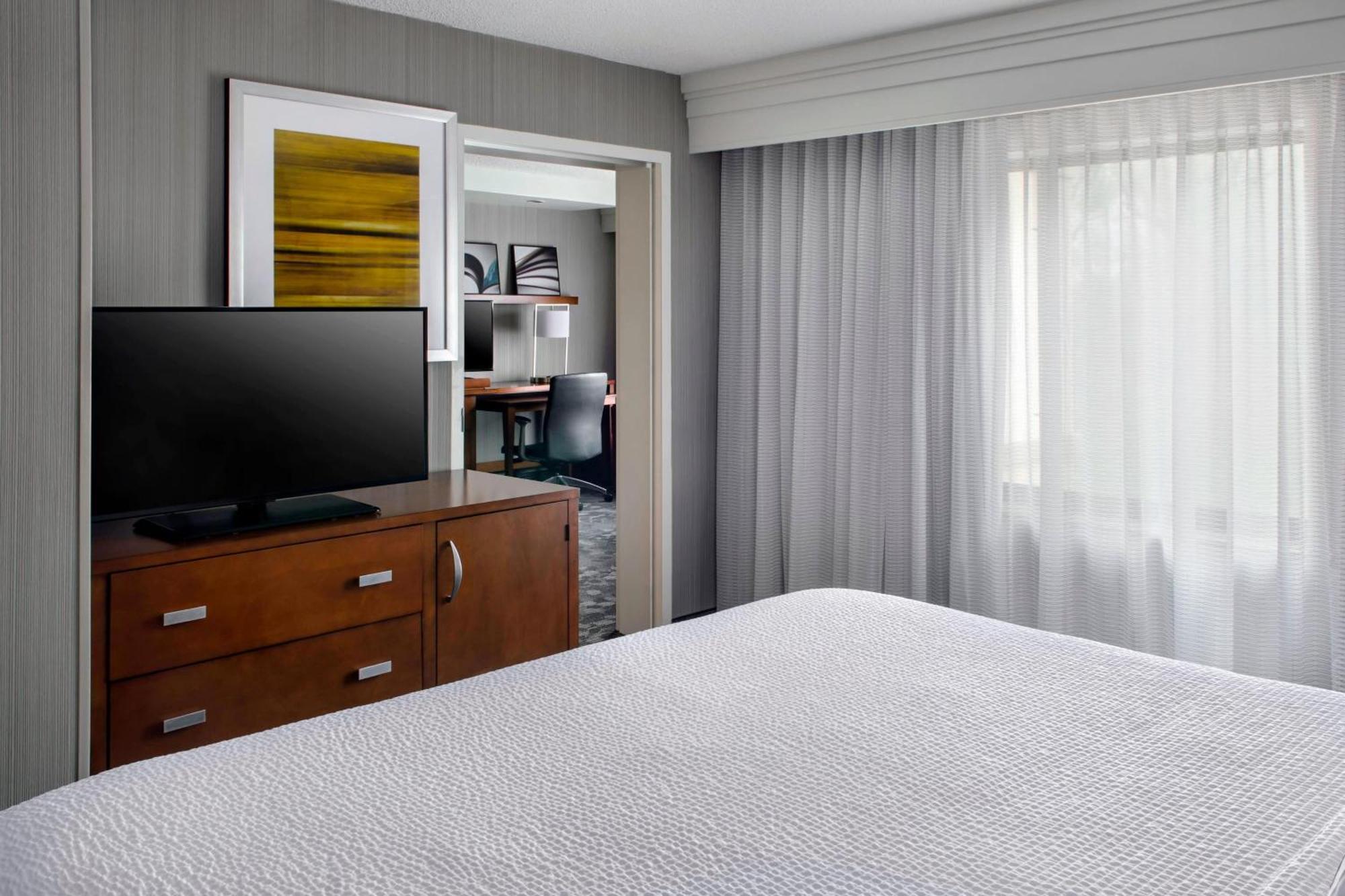 Courtyard By Marriott Paramus Exterior foto